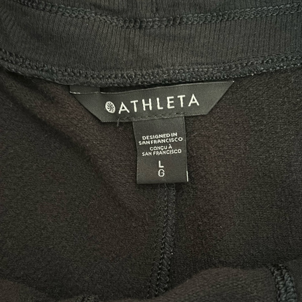 Athleta knit size large.